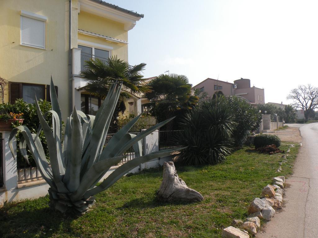 Sunset Apartment With A Private Yard At Medulin Riviera Zimmer foto
