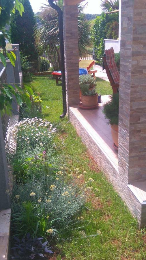 Sunset Apartment With A Private Yard At Medulin Riviera Exterior foto